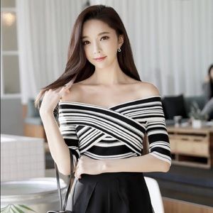 Striped B&W Off Shoulder Knit Top Sz S
